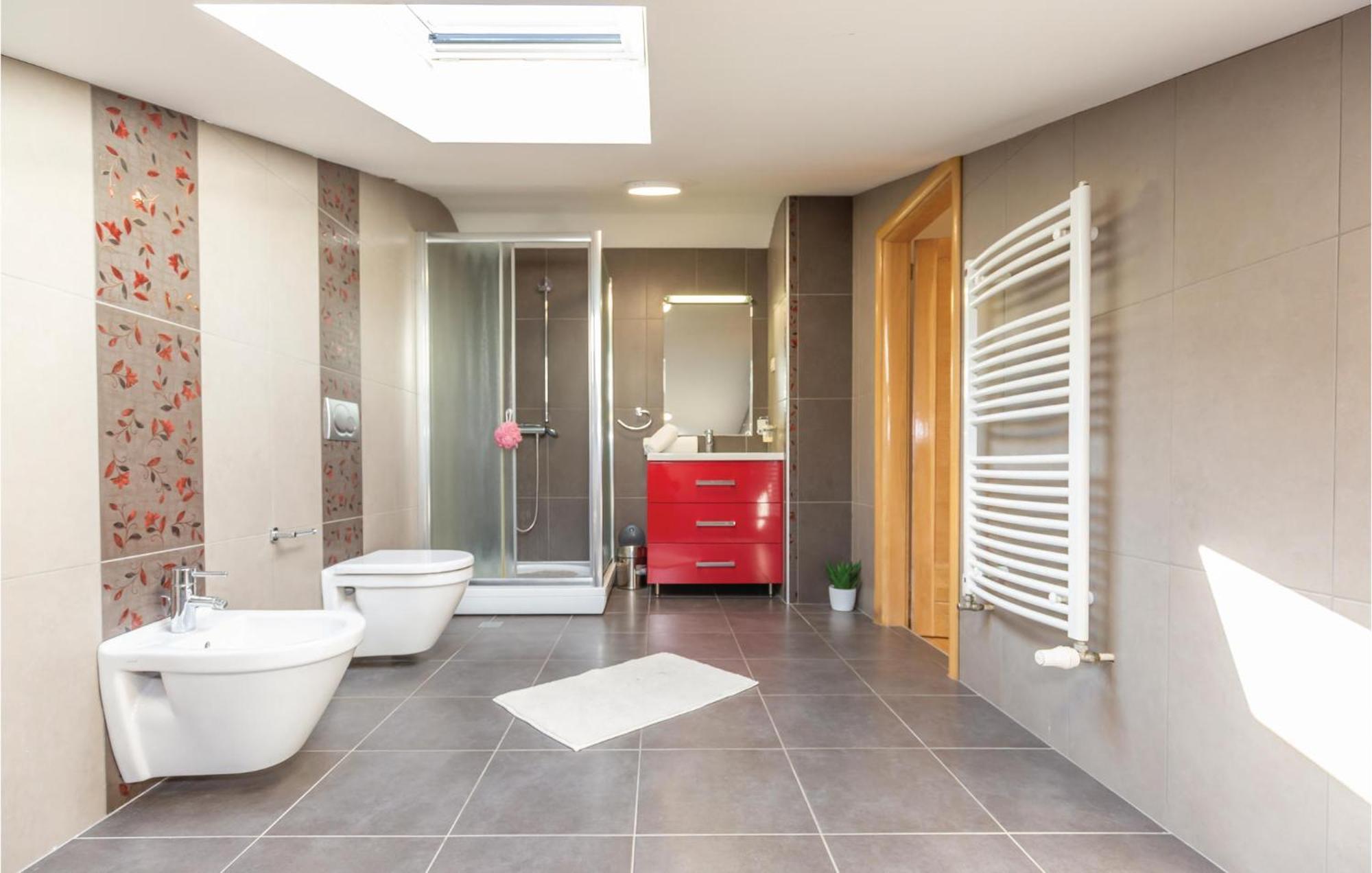 Lovely Apartment In Makarska With Kitchenette Luaran gambar